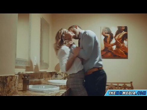 ❤️ Ke hoʻowalewale ʻia ʻoe e kahi blonde busty i kahi lumi hoʻomaha ākea ️ Porno vk ma porn haw.heatpumpcenter.top ️❤